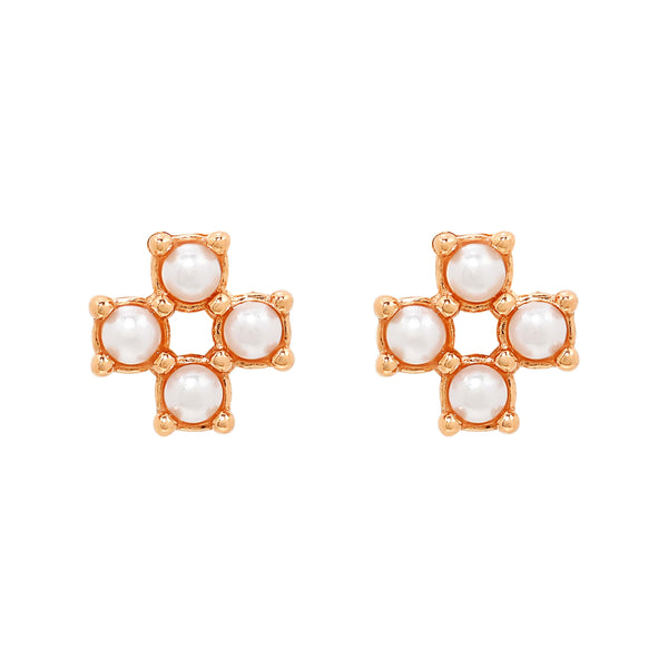 Sania Pearl Studs.