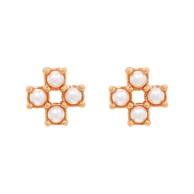 Sania Pearl Studs.