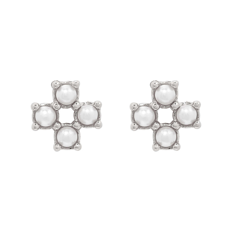 Sania Pearl Studs.