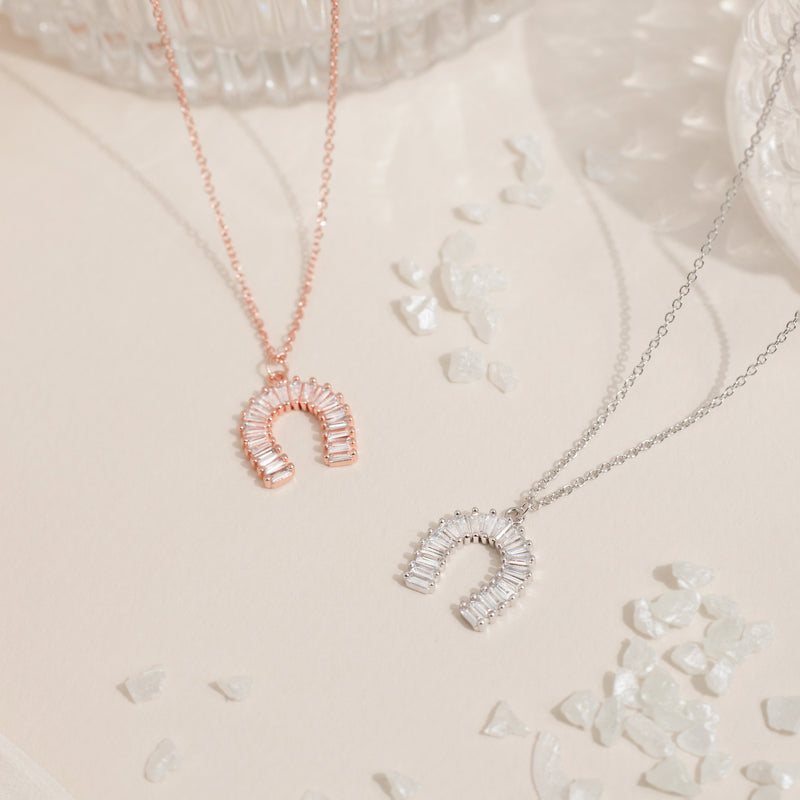 Henley Horseshoe Necklace.