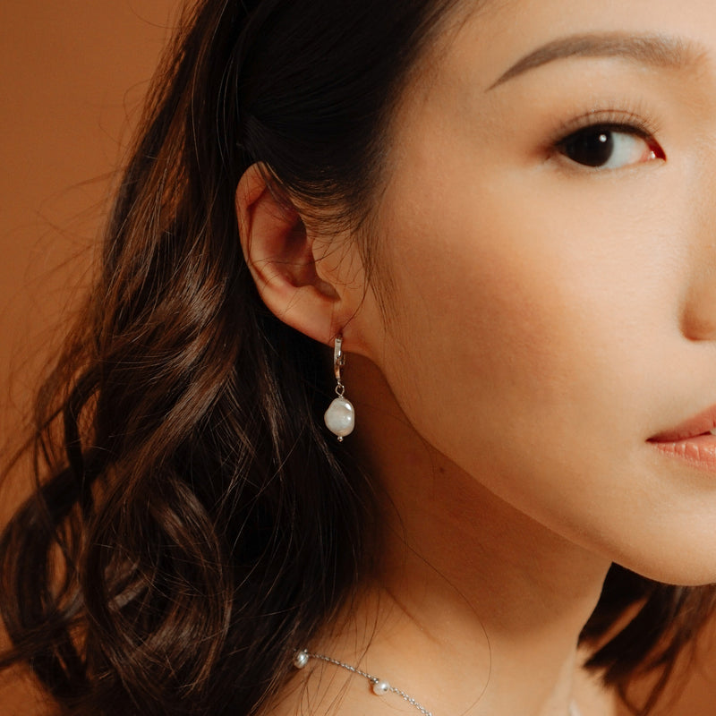 Merida Pearl Earrings.