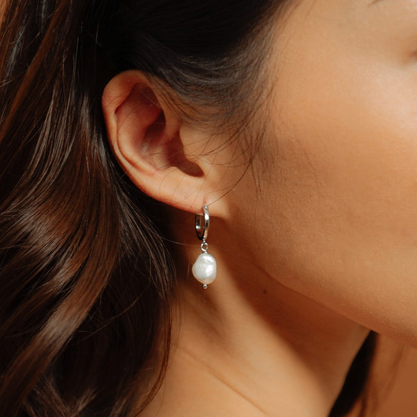 Merida Pearl Earrings.