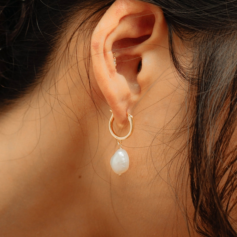 Merida Pearl Earrings.