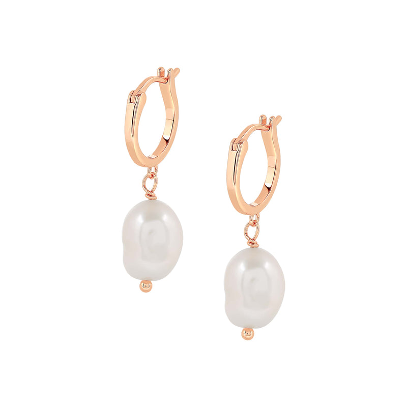 Merida Pearl Earrings.